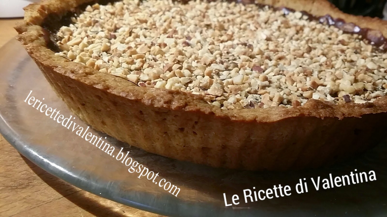 Crostata integrale con ganache di cioccolato fondente e nocciole…..per il compleanno di mio marito