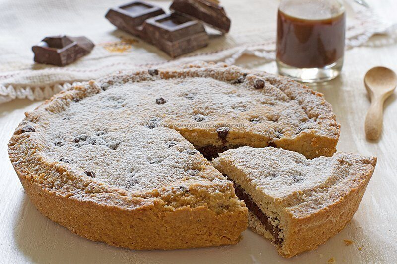 Crostata integrale crema nocciole e cacao
