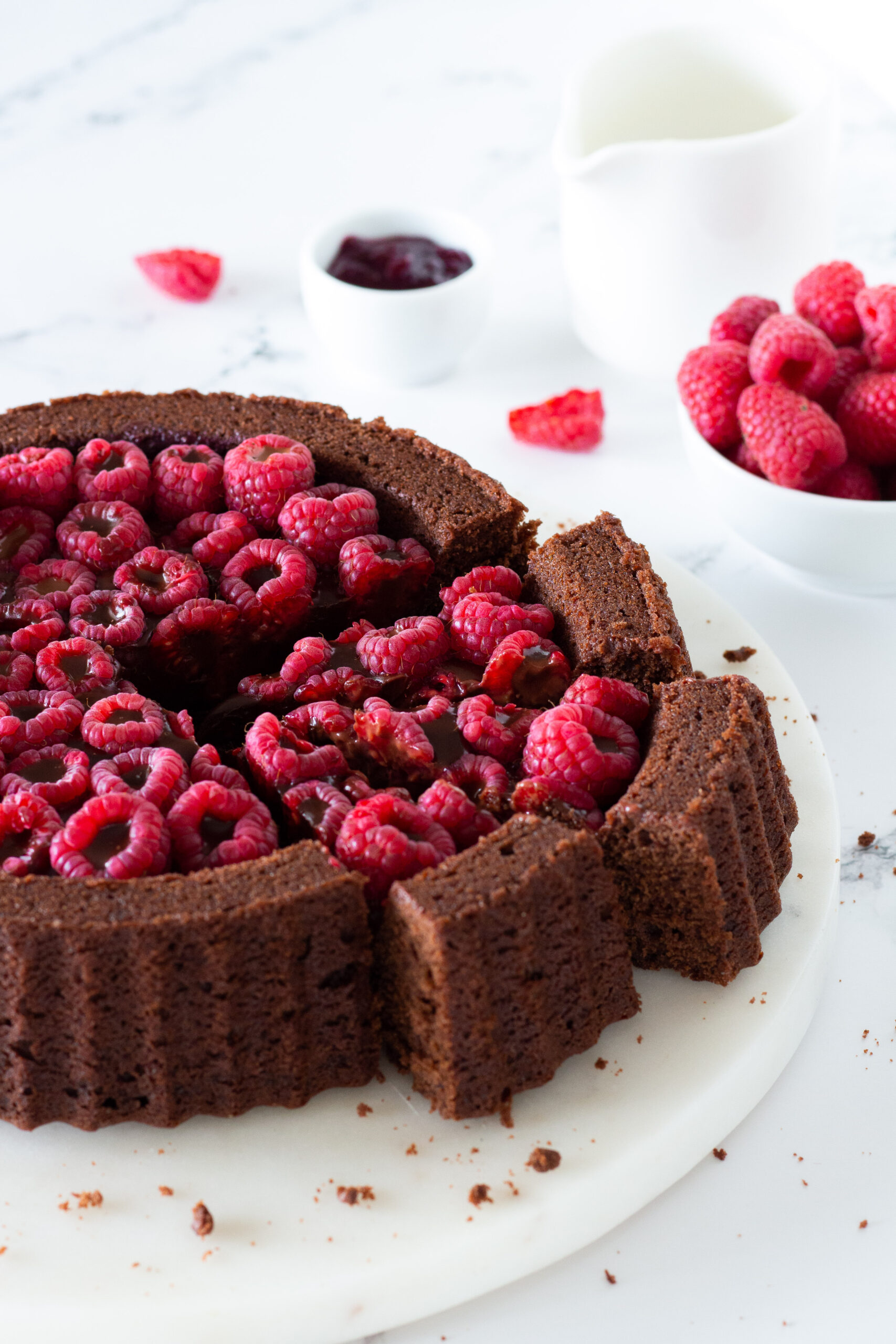 Crostata morbida al cioccolato e lamponi