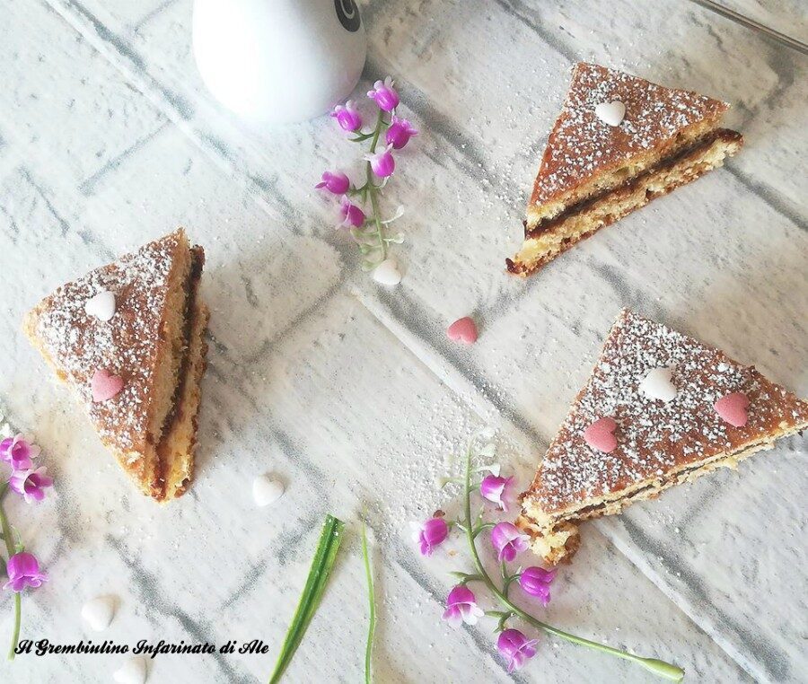 Crostata morbida allo yogurt con marmellata di mirtilli
