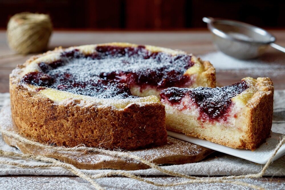 Crostata morbida con ricotta e marmellata