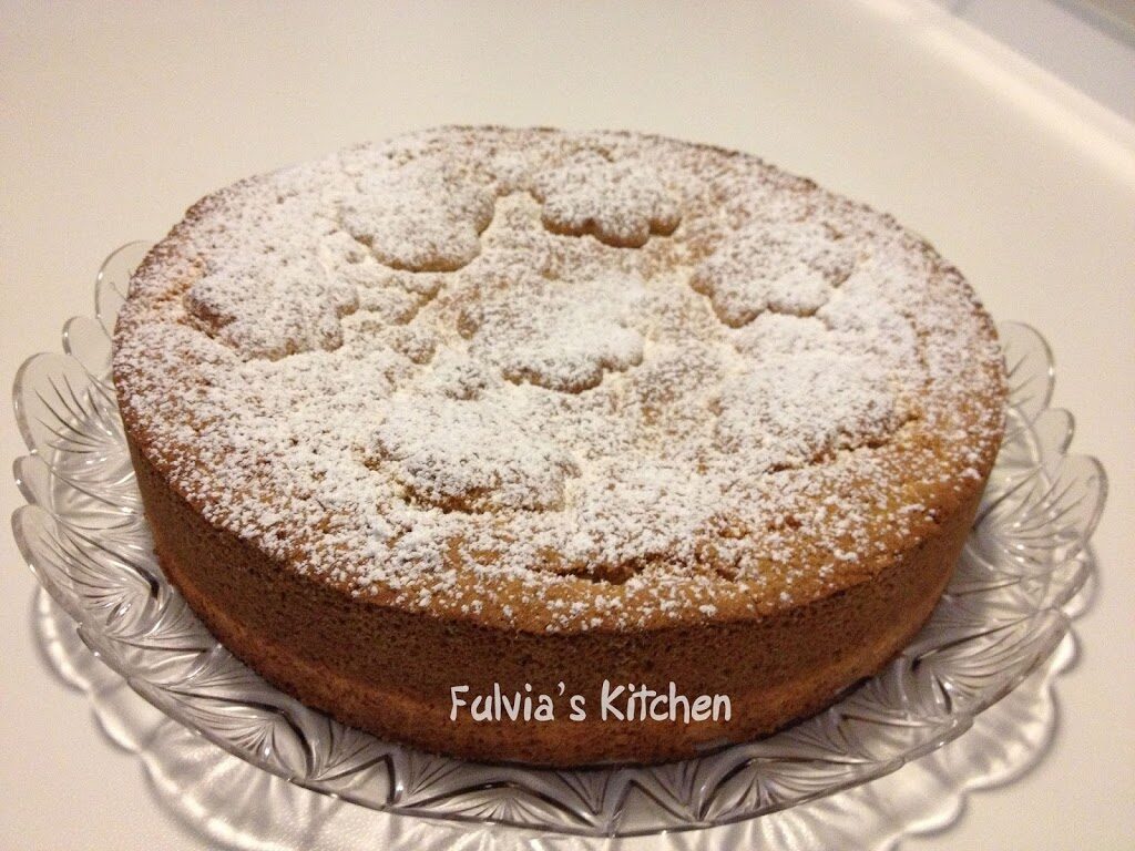Crostata “nocciolata” con pere e nocciole