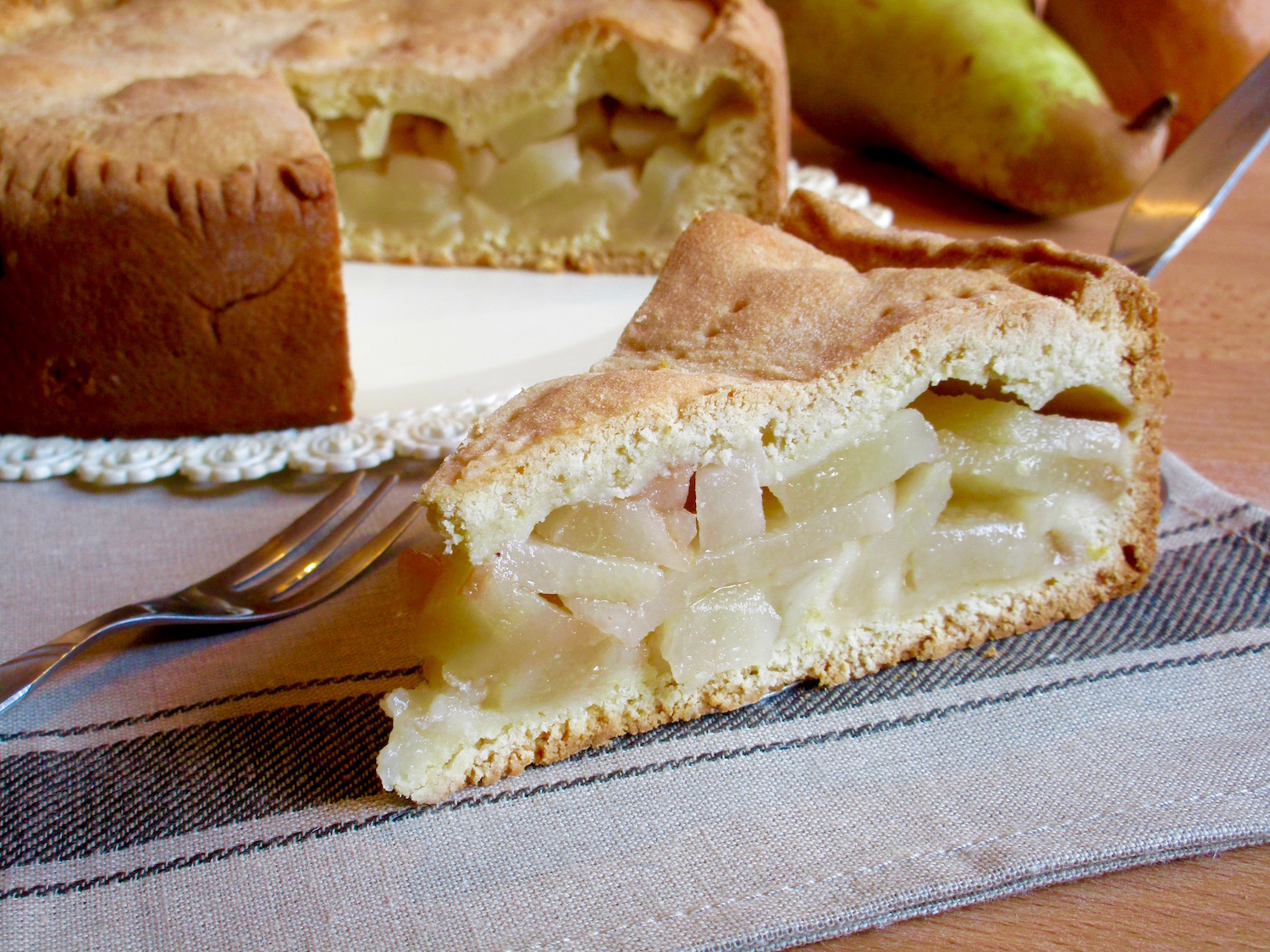 Crostata ripiena alle pere