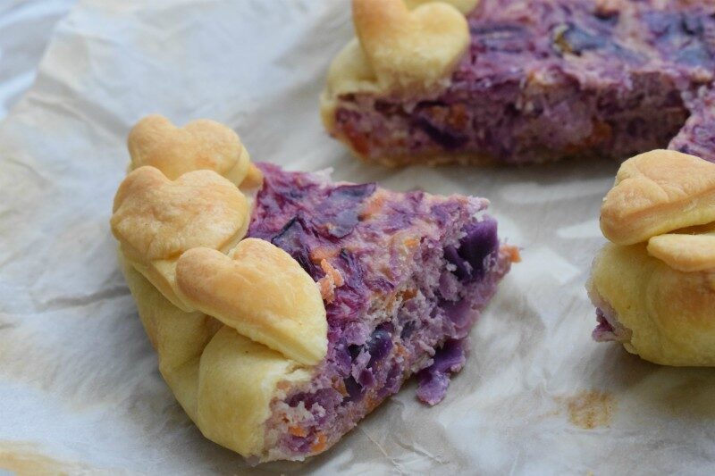 Crostata salata con cavolo rosso e spezie