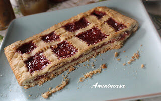 Crostata salata con composta di cipolle rosse