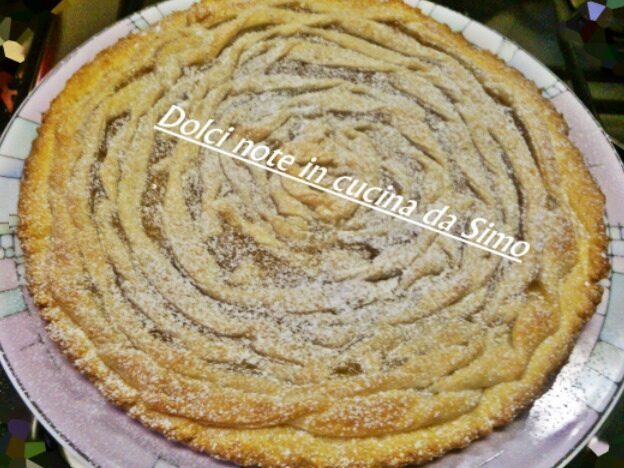 Crostata sfogliata con marmellata di fichi