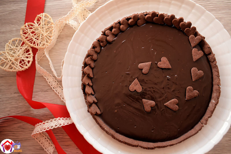 Crostata vegana con crema al cioccolato