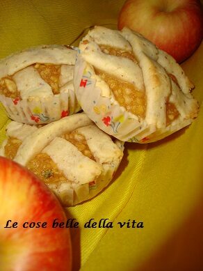 Crostatine con mousse di mele al basilico