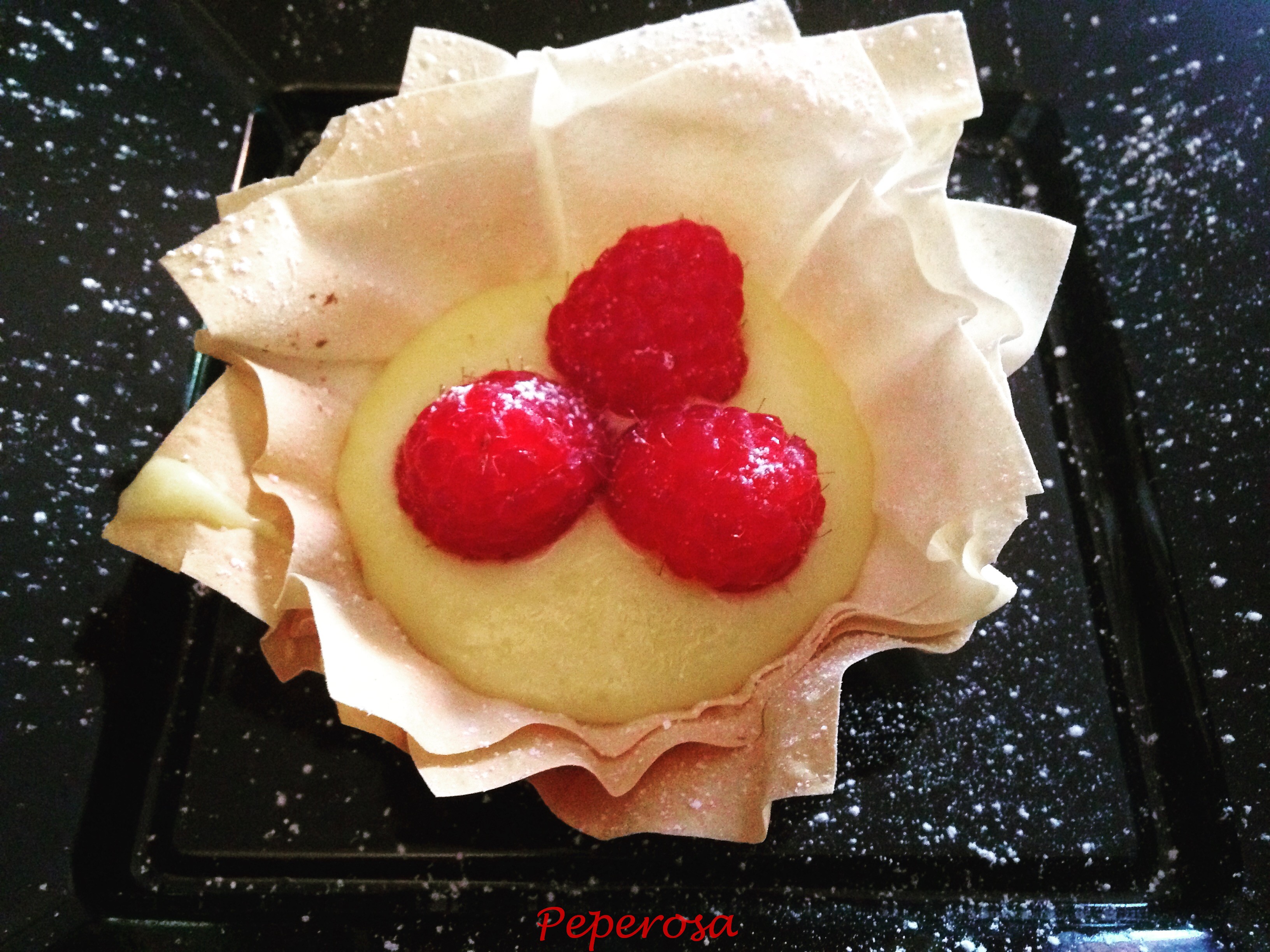 Crostatine crema e lamponi