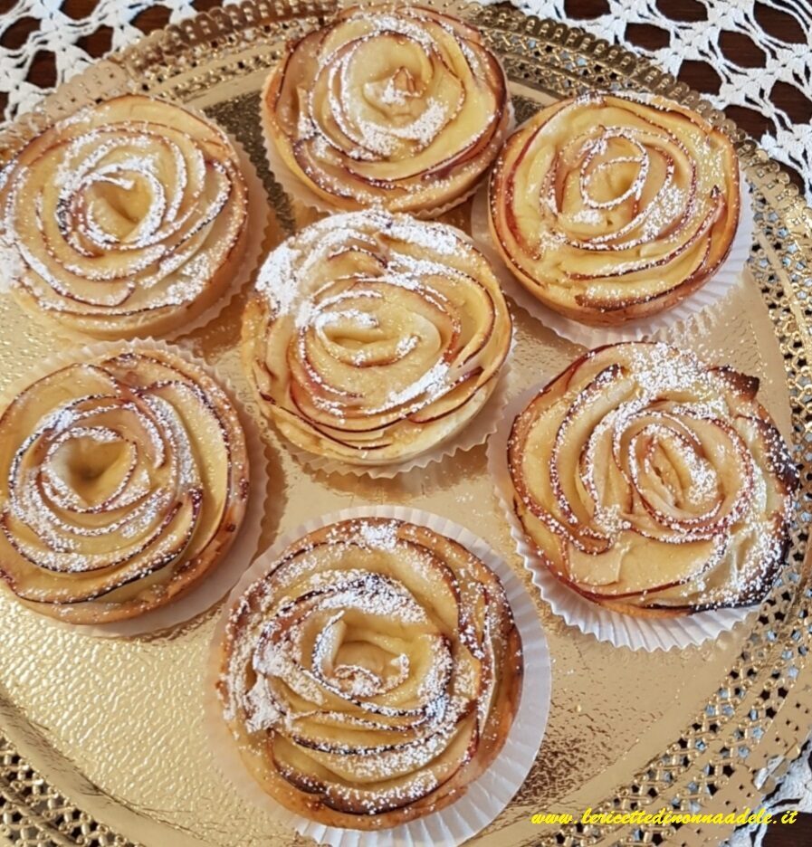 Crostatine di mele alla crema