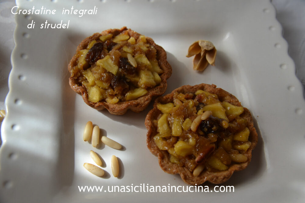 Crostatine integrali di strudel