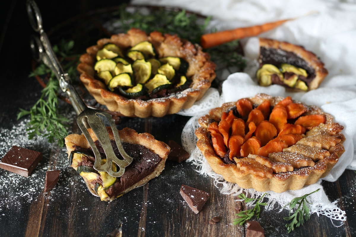 Crostatine vegan al cioccolato e verdura dolce