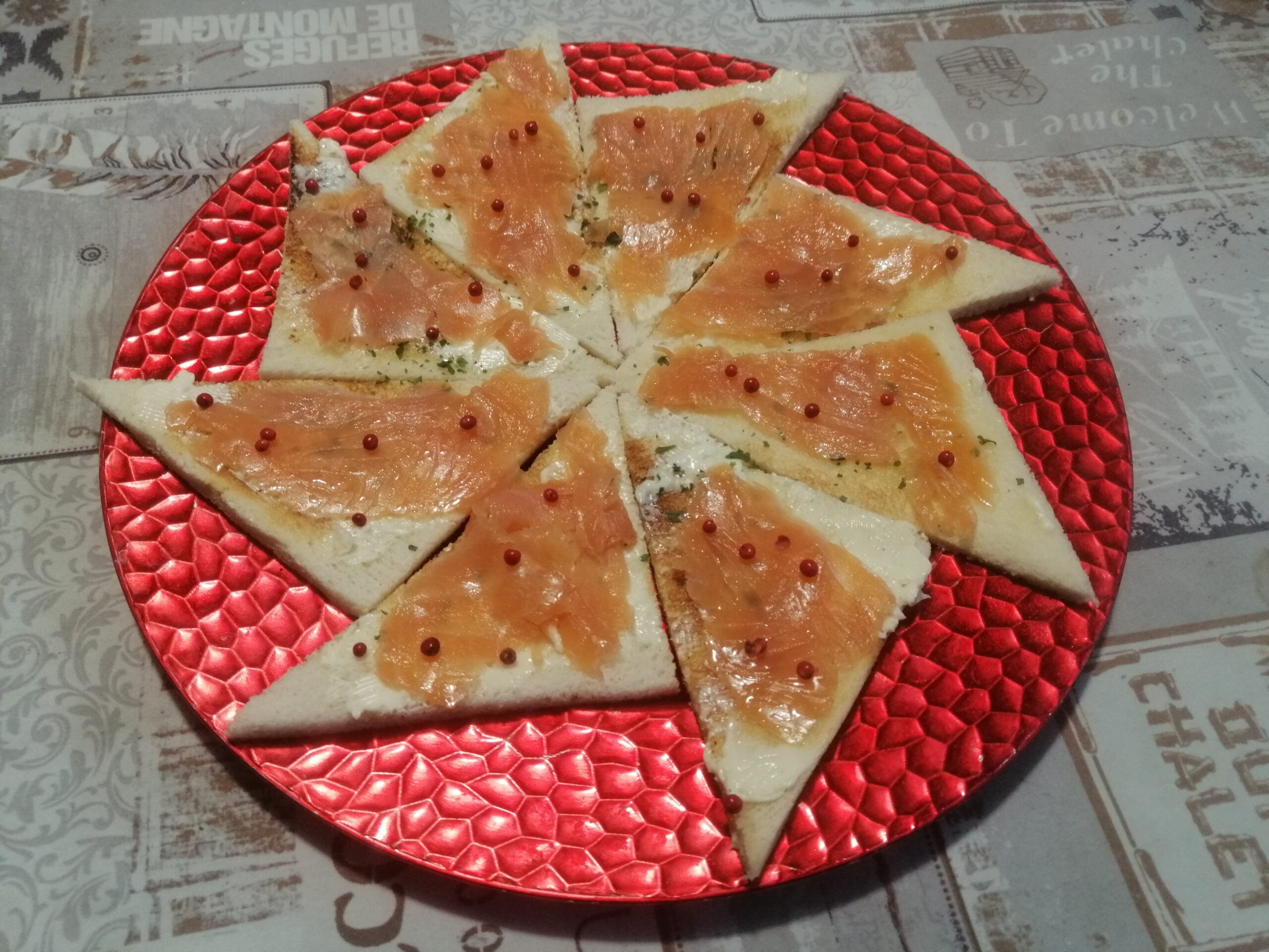 Crostini al salmone affumicato