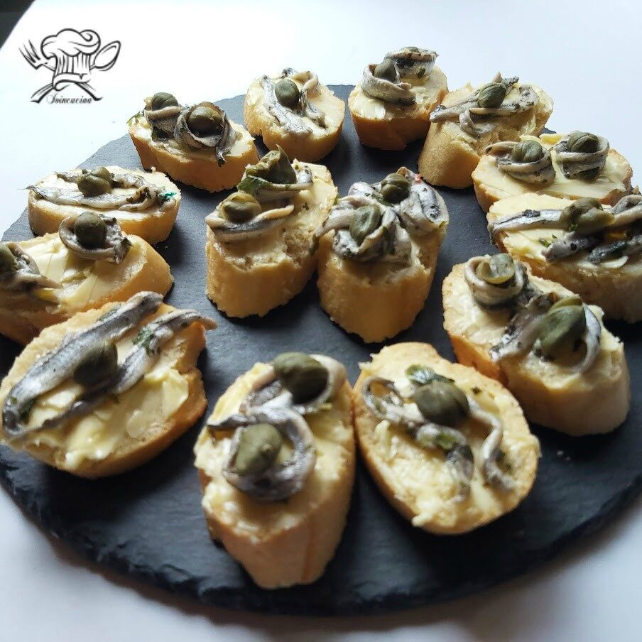 Crostini alle alici