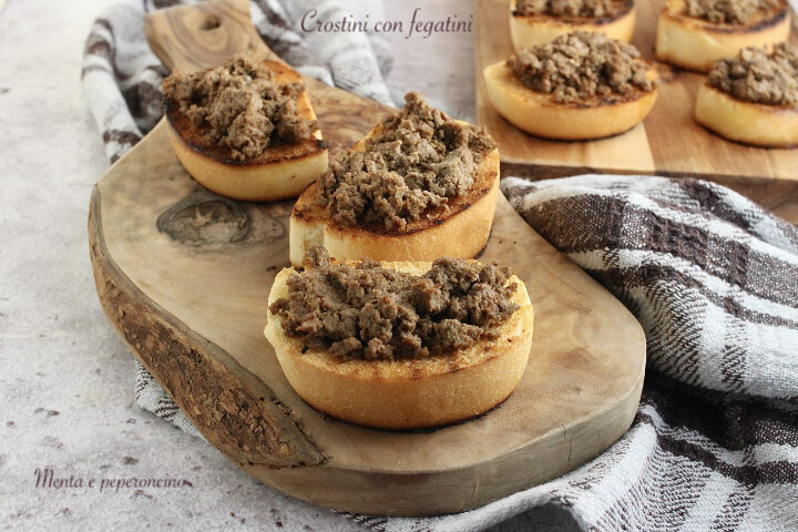 Crostini con fegatini