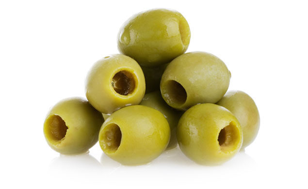 Crostini con olive denocciolate tritate e formaggio
