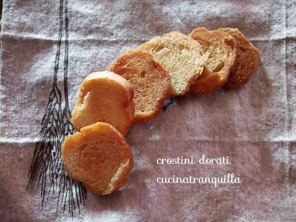 Crostini dorati