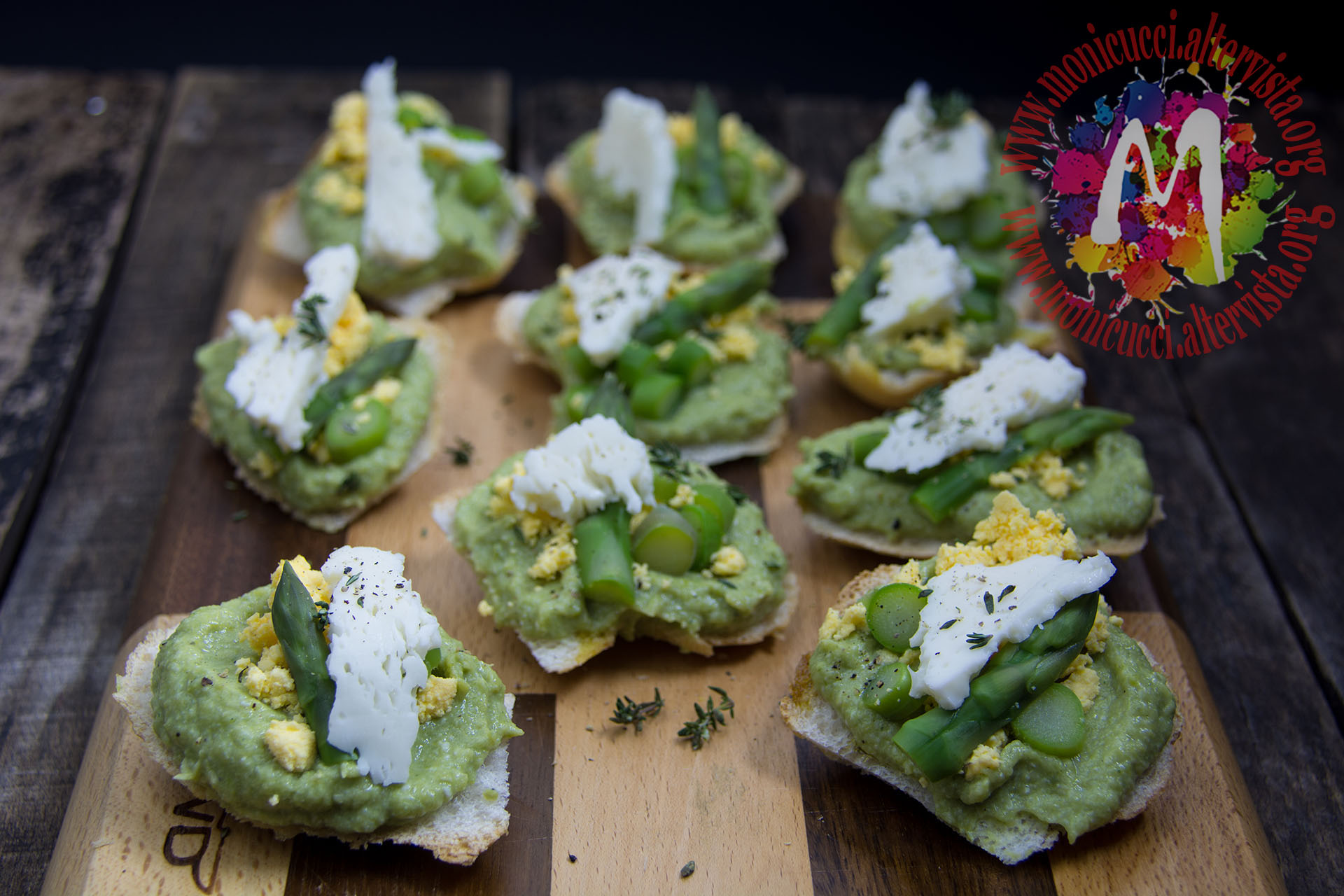 Crostini mimosa