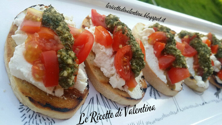 Crostini tricolore al profumo di menta