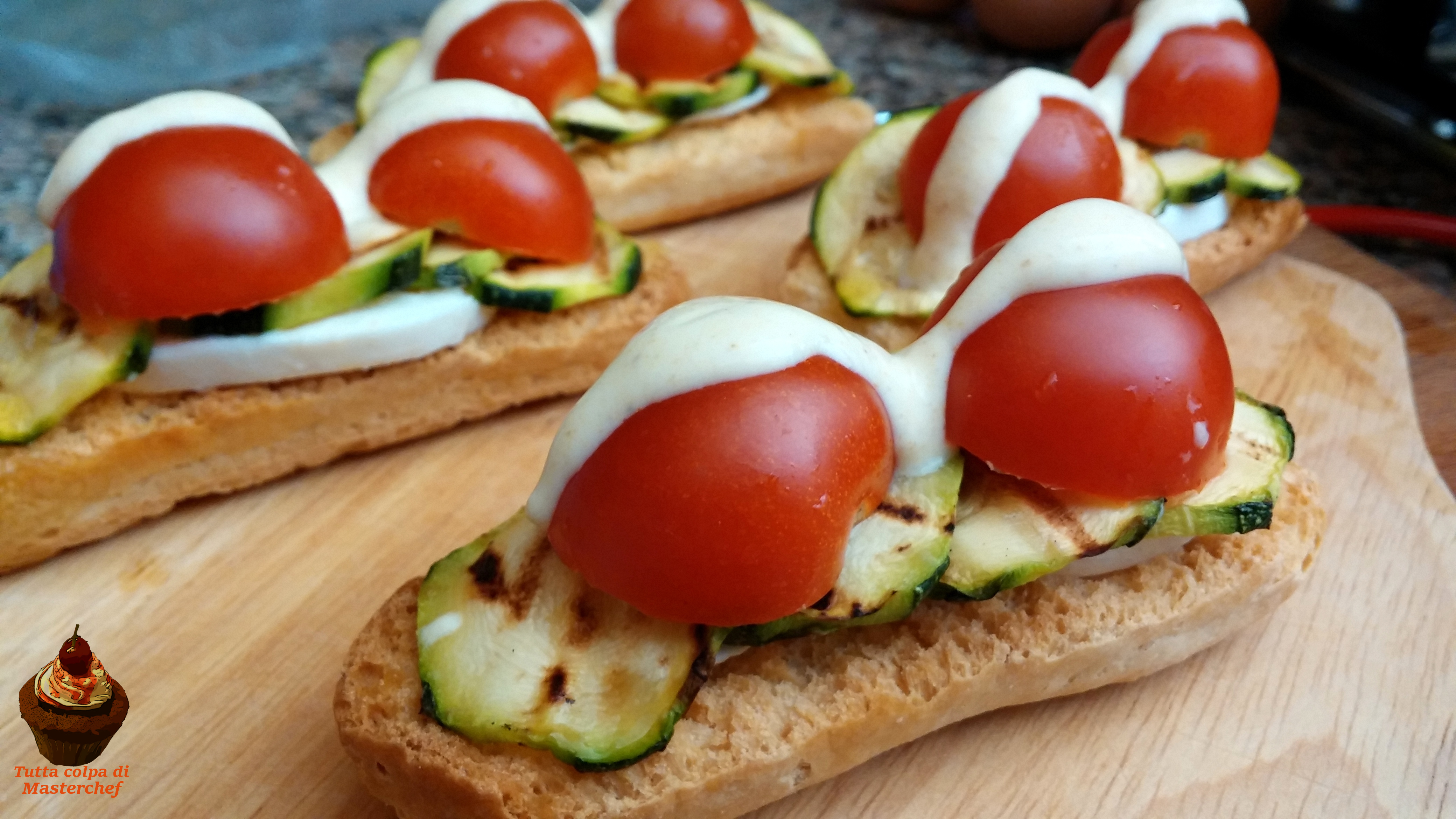 Crostini tricolore