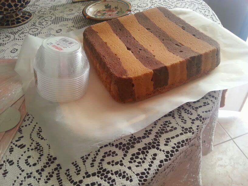 Cubotti di crostorta al cacao e alla vaniglia con crema pasticcera