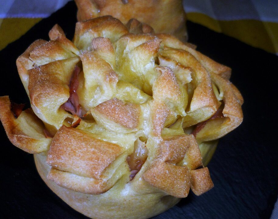 Cucche con prosciutto e ragusano dop
