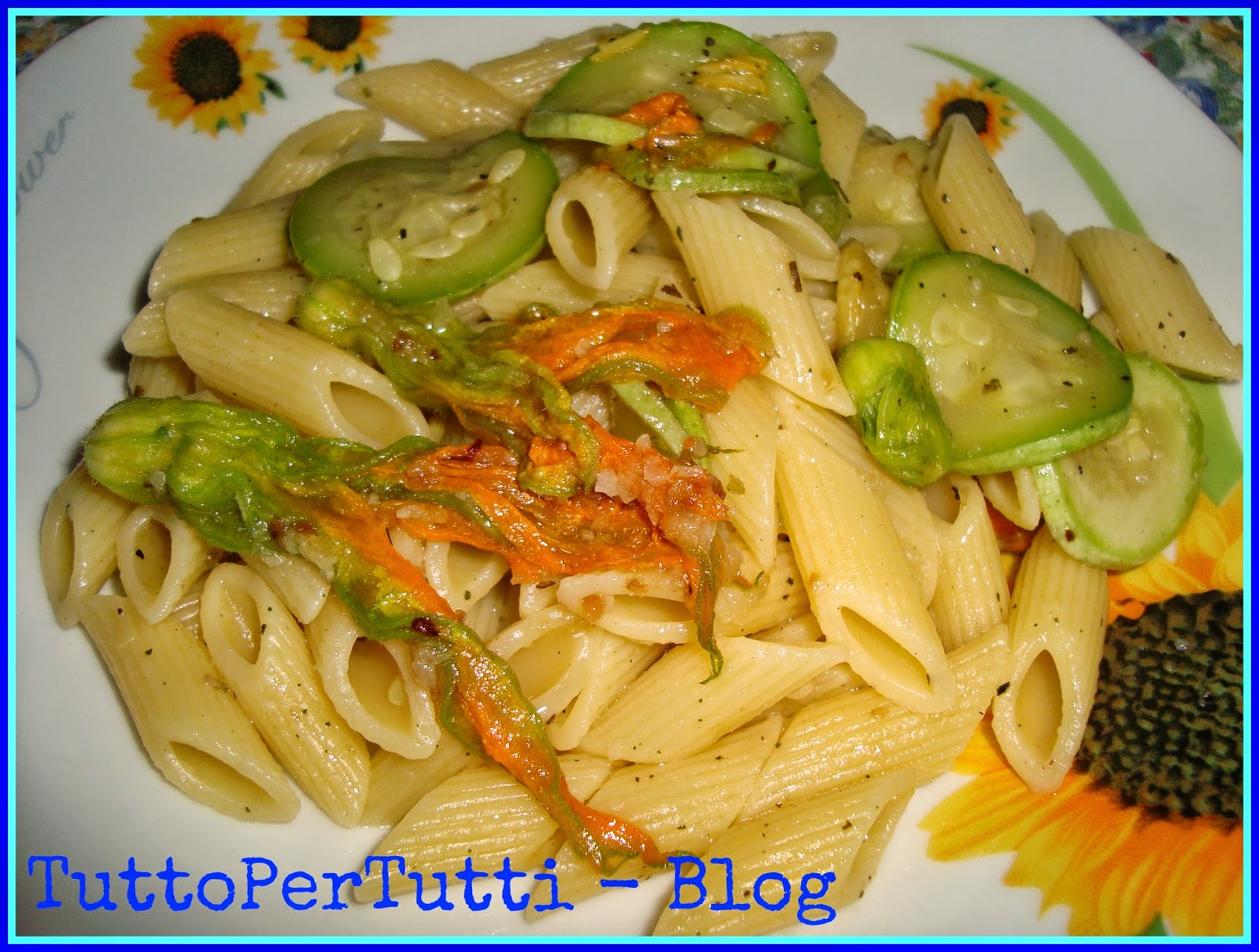 Cucina – primo piatto – mezze penne zucchine & fiori