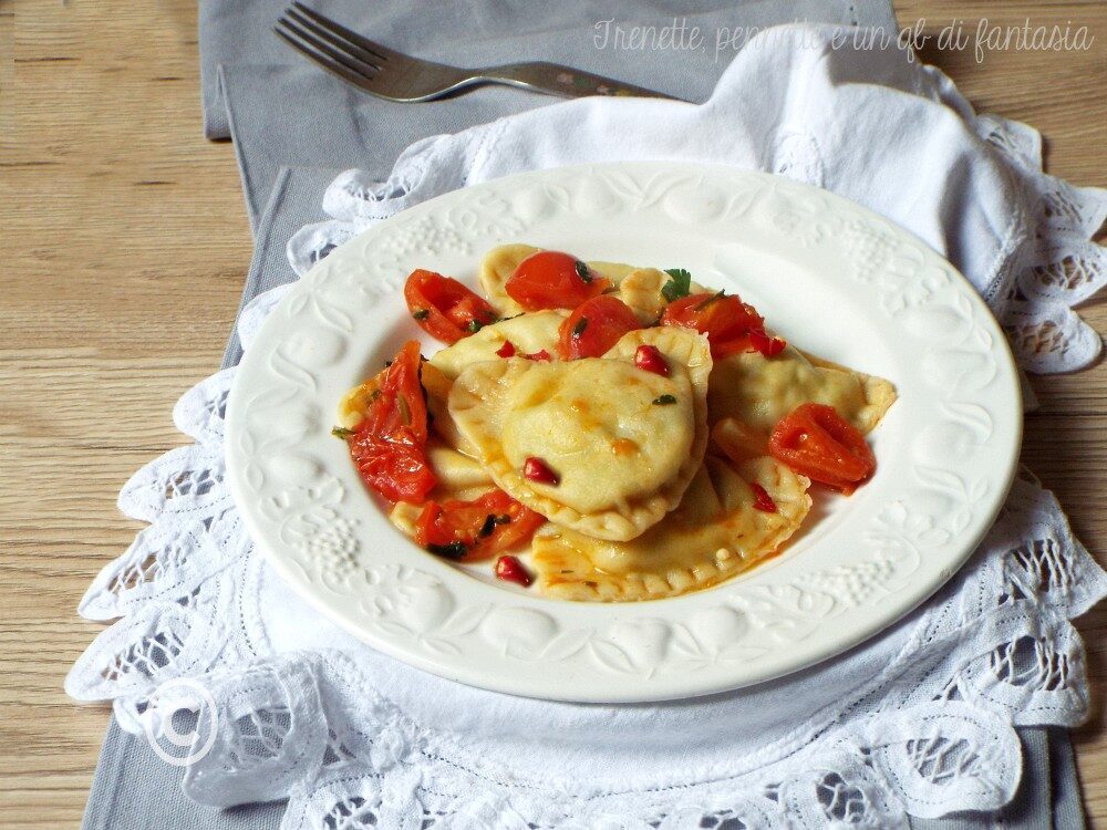 Cuori di pasta con pomodorini e rucola