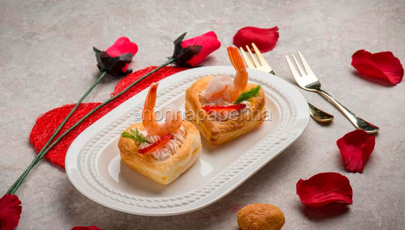 Cuori di sfoglia con formaggio e gamberi… a san valentino!