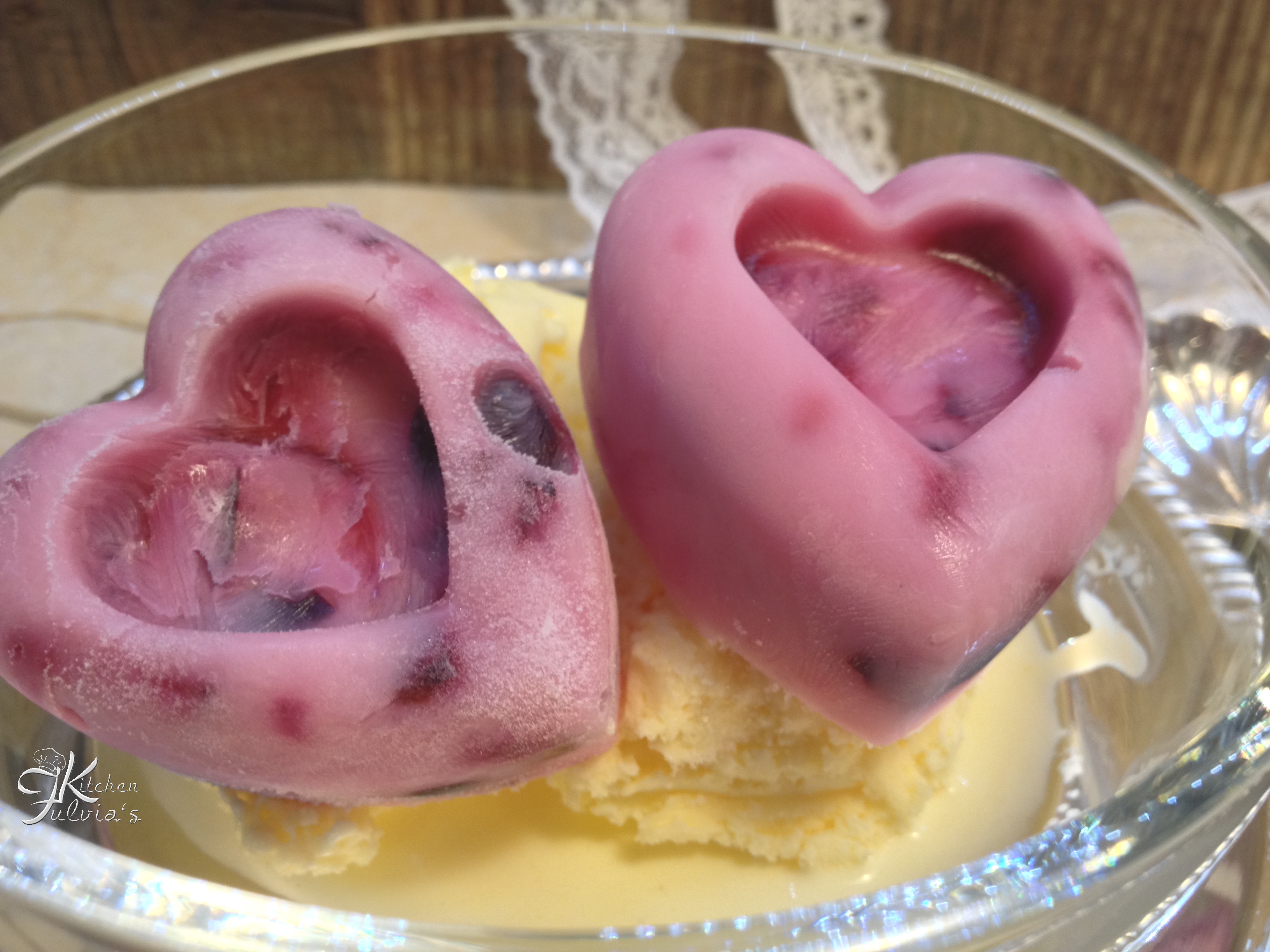 Cuoricini gelati allo yogurt e ciliegie