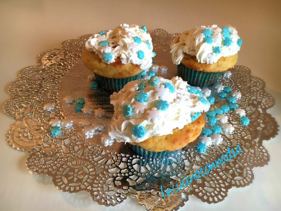 Cupcake natalizi allo yogurt e miele senza burro