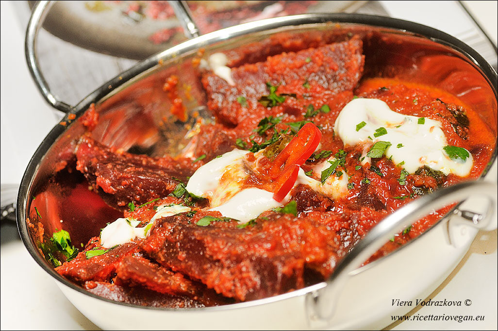 Curry di barbabietola rossa a modo mio