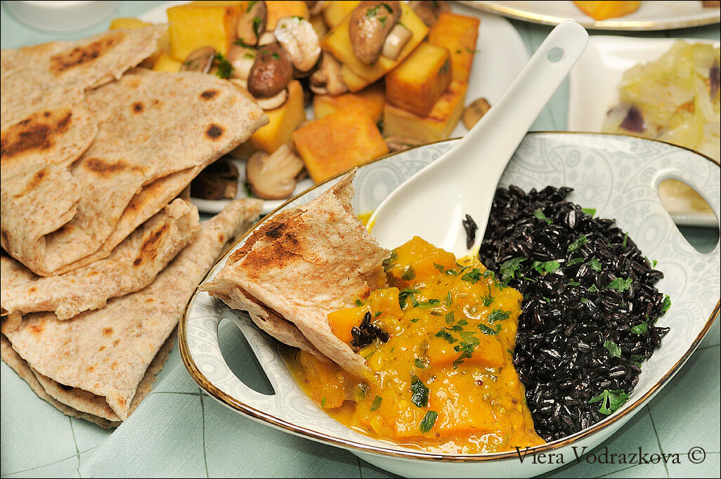 Curry di zucca con riso nero senza glutine