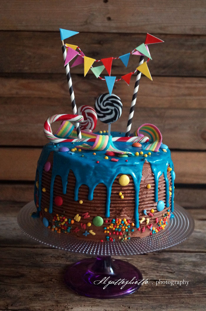 Delicious cake ? (torta decorata con caramelle super colorata)