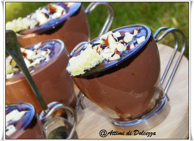 Dessert al caffè e panettone