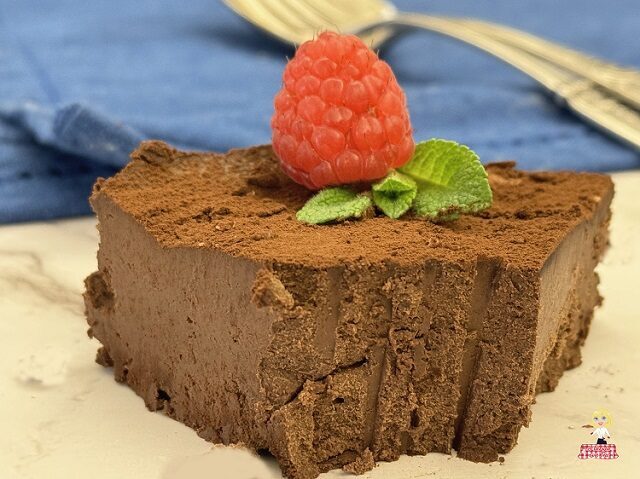 Dolce al cioccolato ricetta solo 2 ingredienti