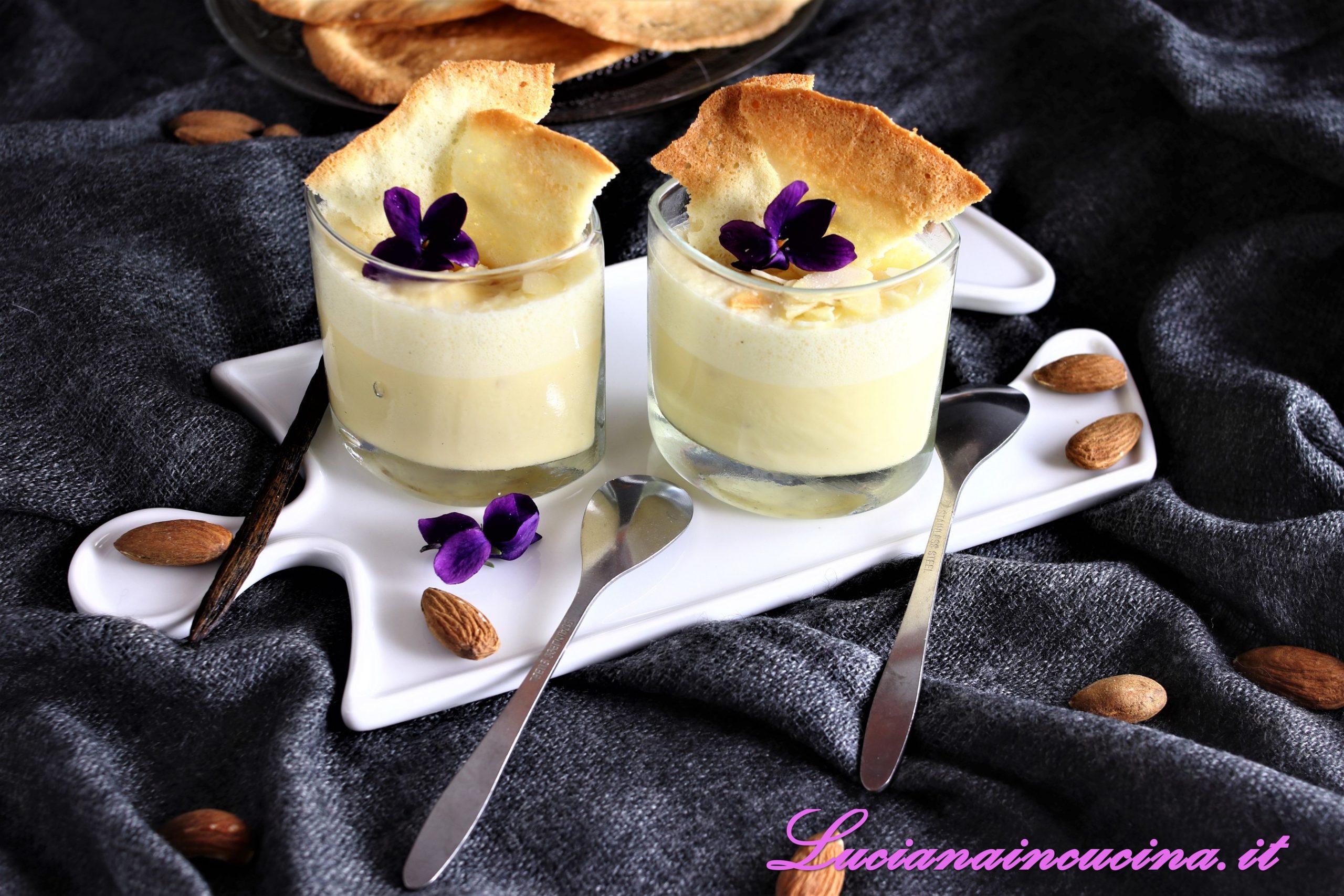 Dolce al cucchiaio rum e mandorle