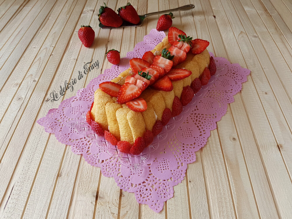 Dolce alle fragole con pavesini