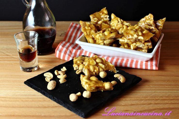 Dolce americano: peanut brittle
