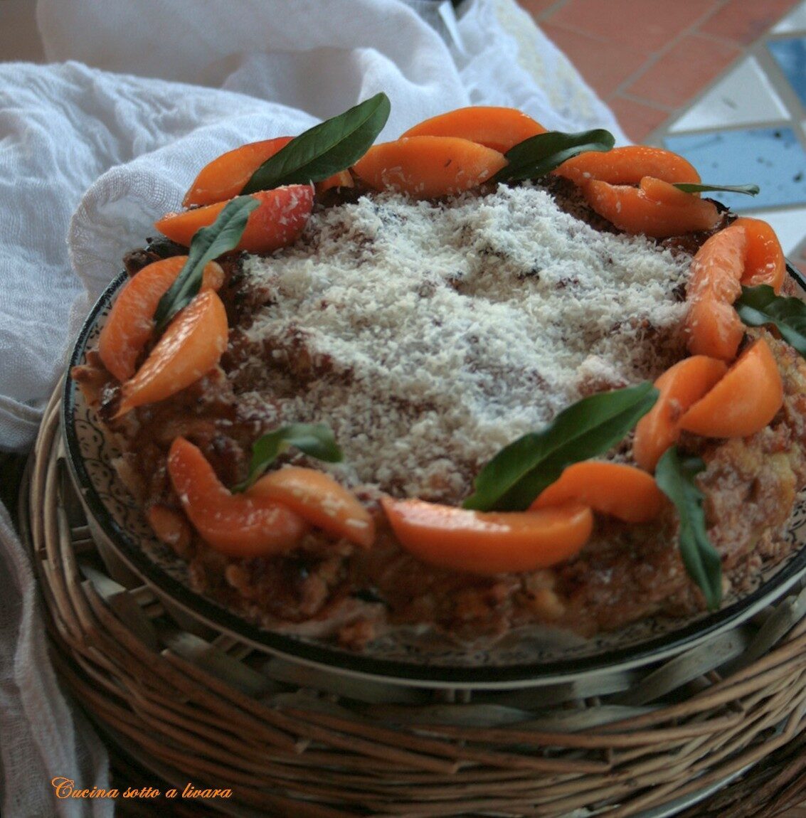 Dolce ricotta e marmellata di albicocche