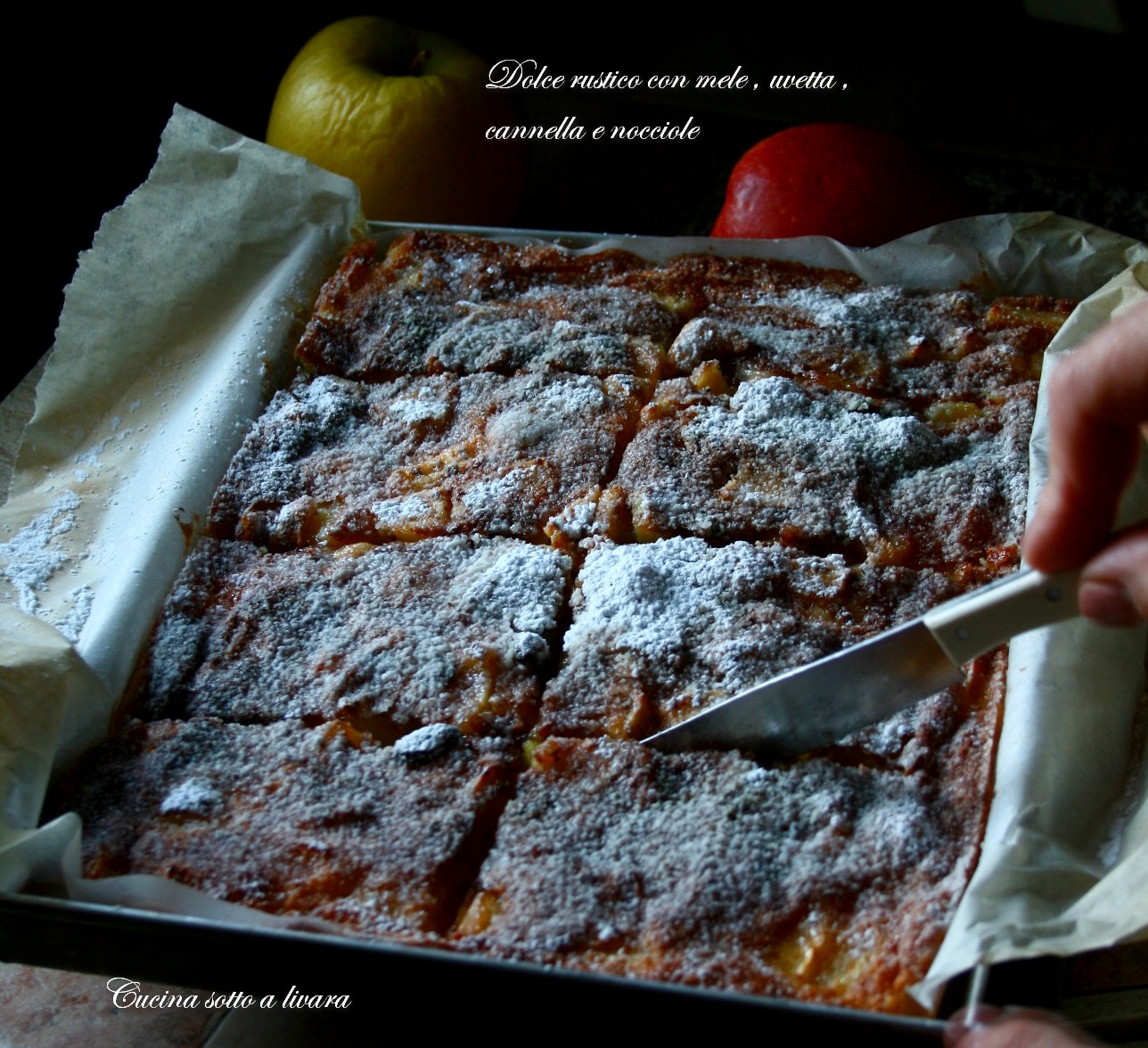 Dolce rustico con mele ,uvetta, cannella e nocciole