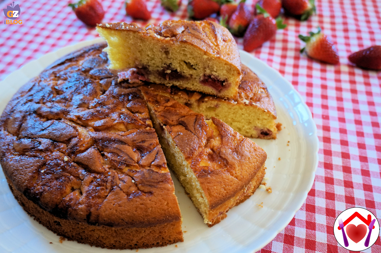Dolce veloce con fragole e marmellata