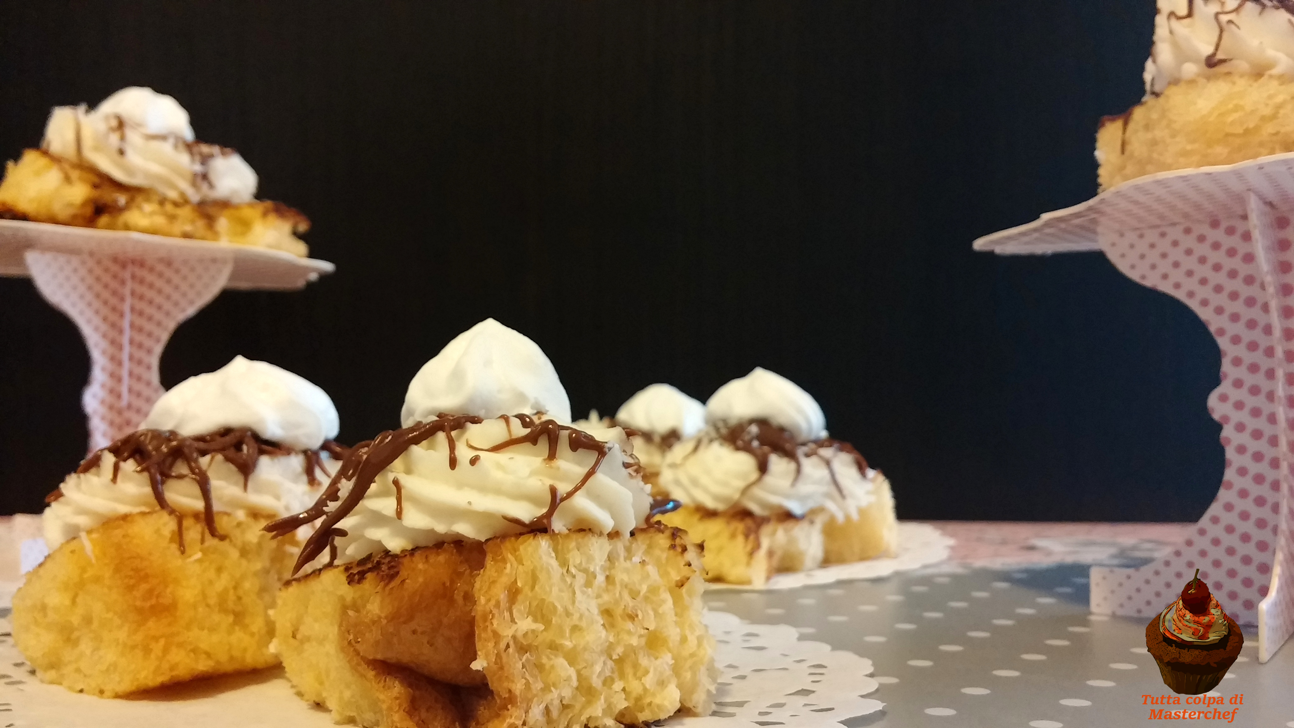 Dolcetti di pandoro al cocco