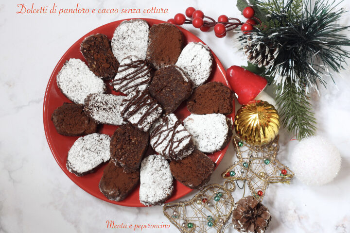 Dolcetti di pandoro e cacao senza cottura