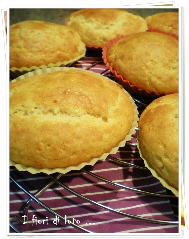 Dolcetti soffici al farro… ripieni di marmellata.