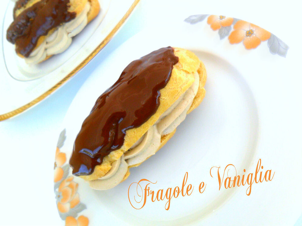 ECLAIRS AL CIOCCOLATO E CAFFE?
