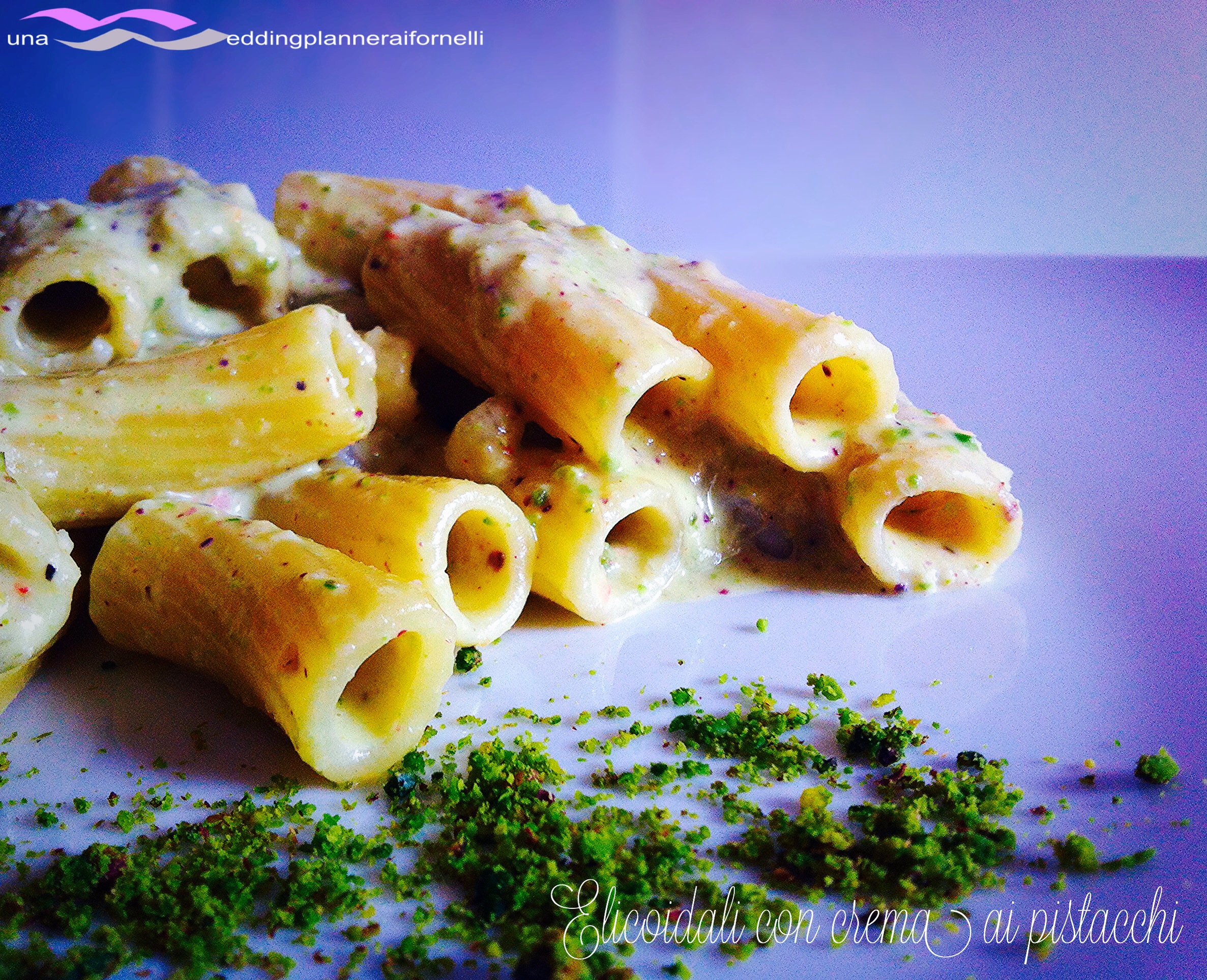 Elicoidali con crema ai pistacchi e gamberi
