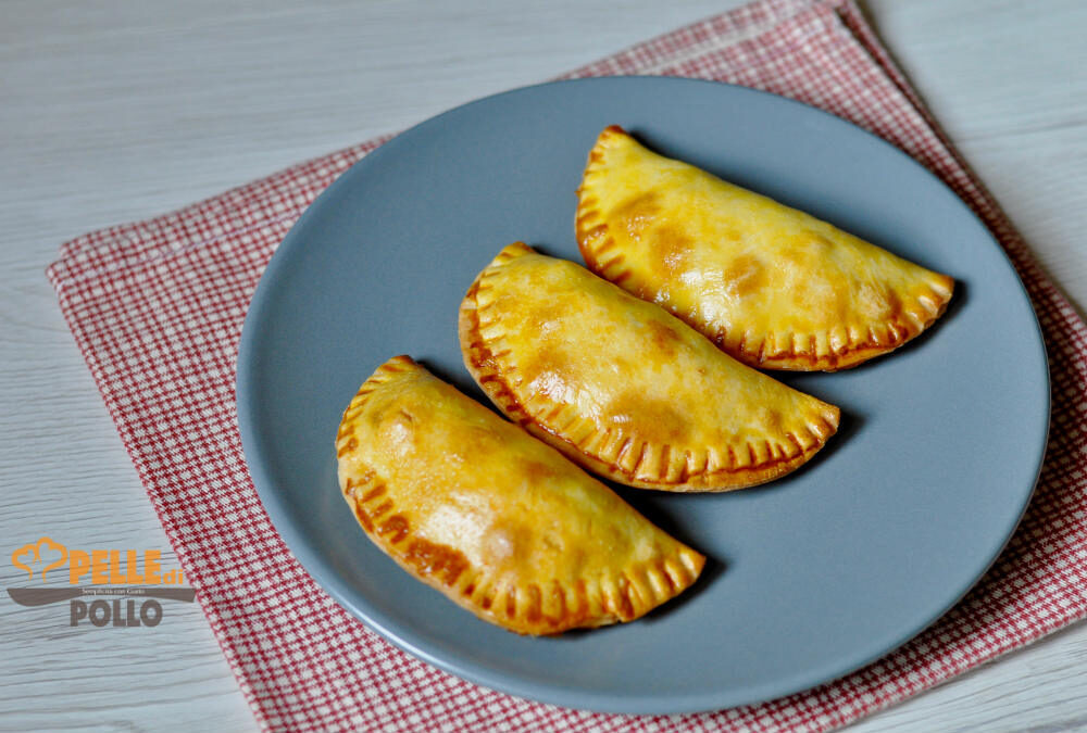 Empanadas al forno con carne e verdure