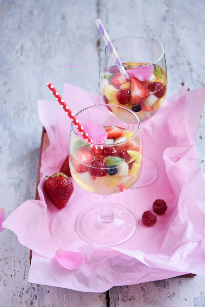 Essenza: aspic di frutta fresca e acqua di cocco