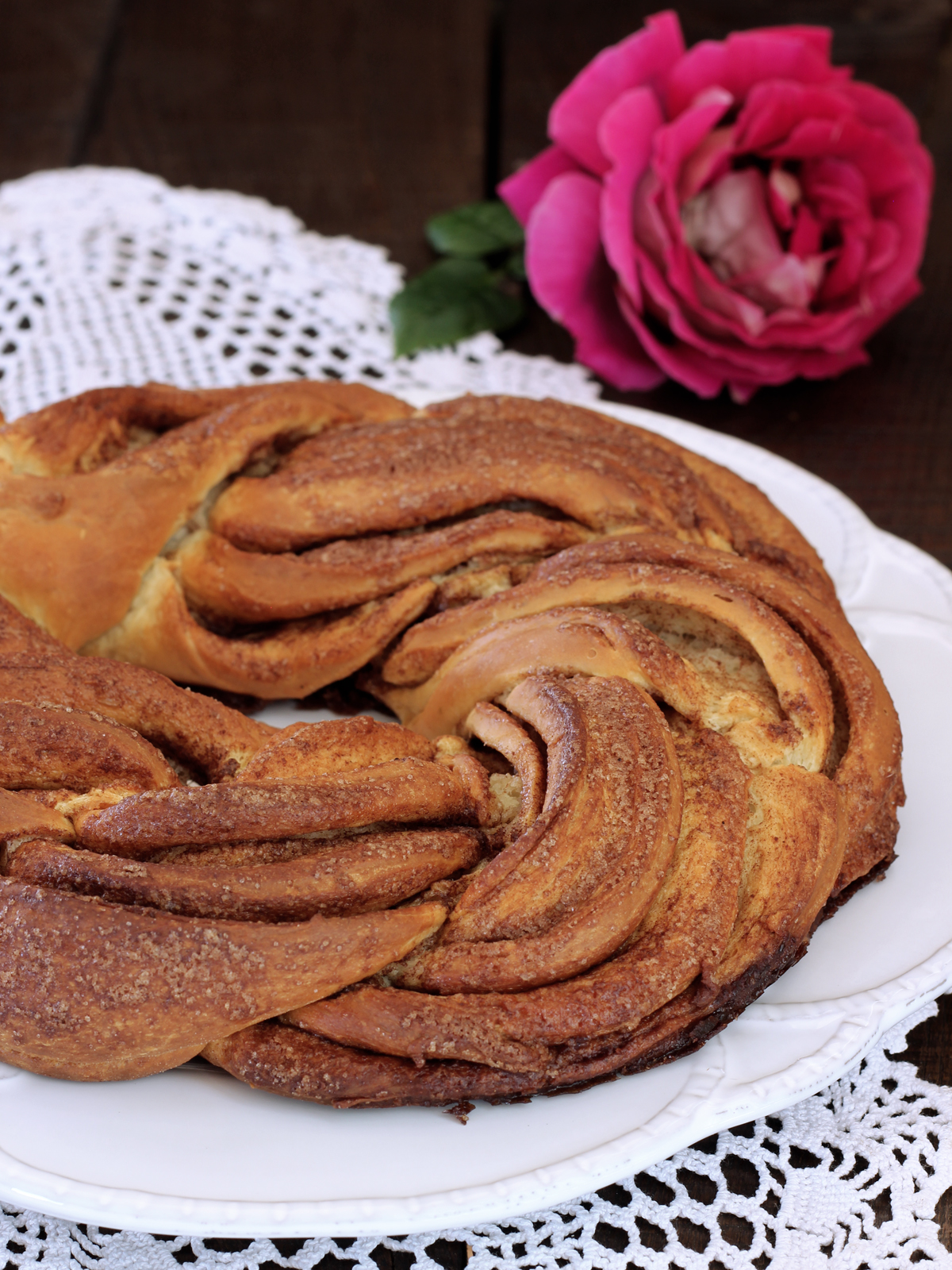 Estonian Kringle alla Cannella e Mandorle